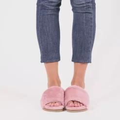 Hot Ariana Women Slippers