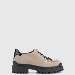 Discount Claudina Women Oxfords & Loafers