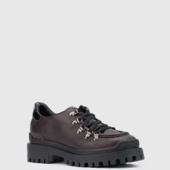 New Claudina Women Oxfords & Loafers
