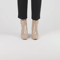 Best Delfina Women Boots