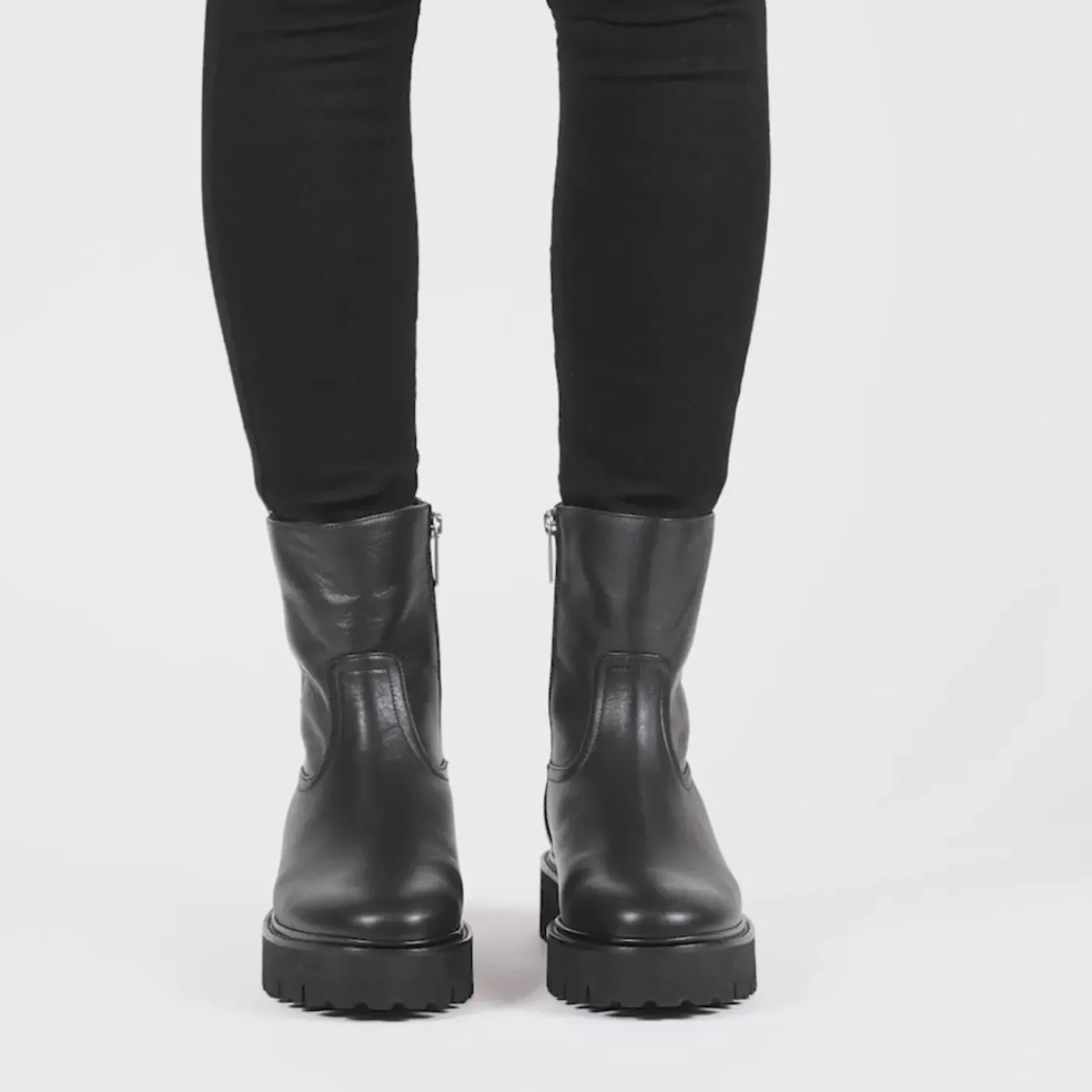 Discount Sada Women Boots