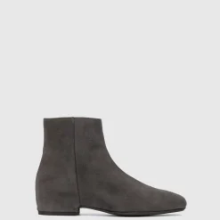 Ulyssaa Women Boots