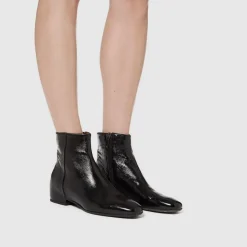 Discount Ulyssaa Women Boots