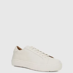 Hot Vic Men Sneakers