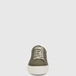 Hot Vic Men Sneakers