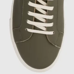 Hot Vic Men Sneakers